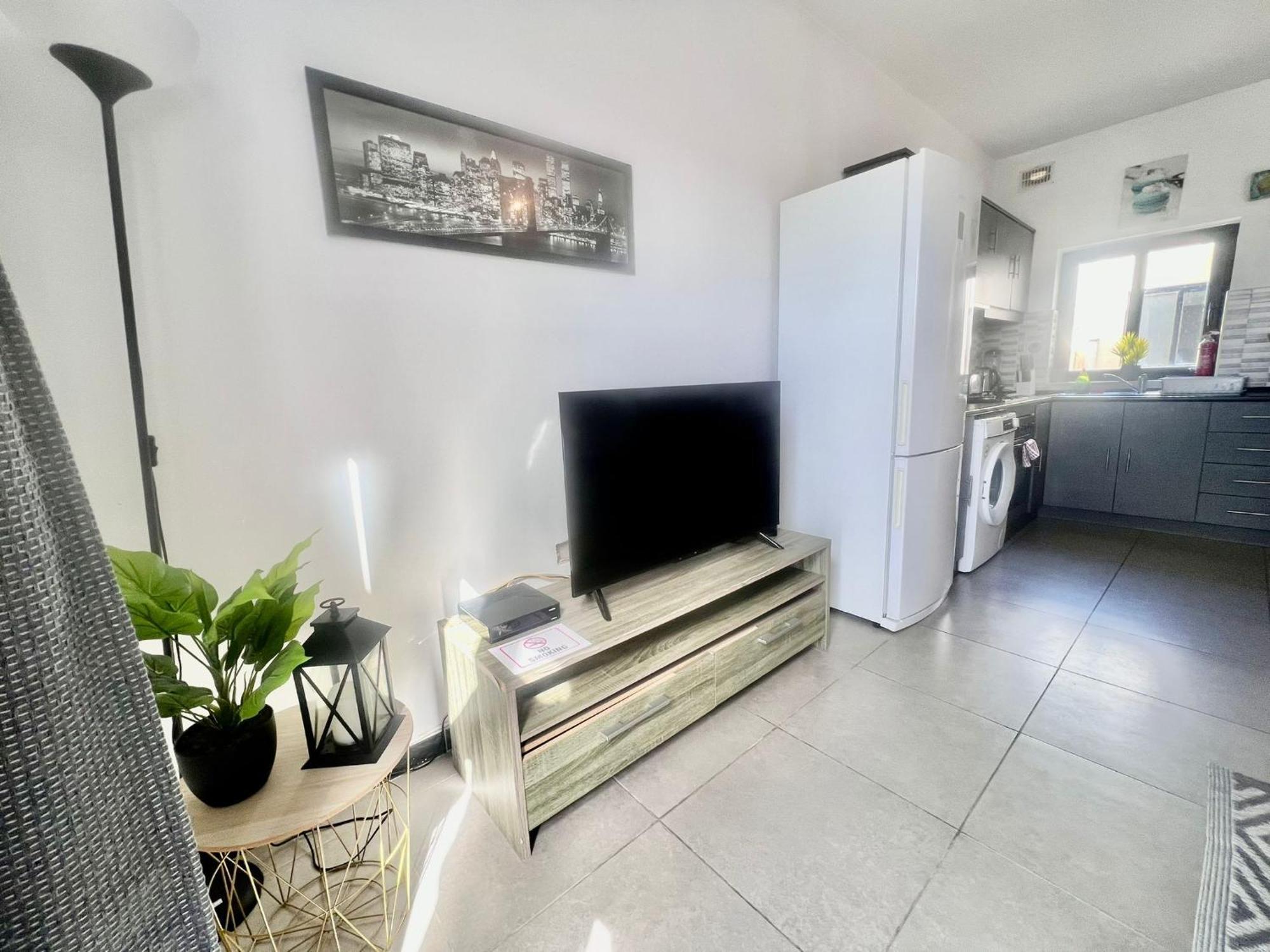 83/3-Lovely 1 Bedroom Penthouse Μπιρκιρκάρα Εξωτερικό φωτογραφία